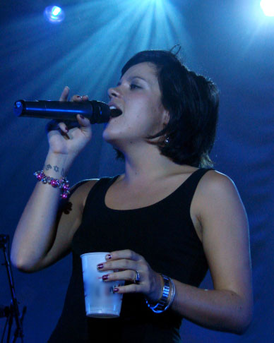 Lily Allen: Photo by Chris Sanderson. Toronto, Ontario