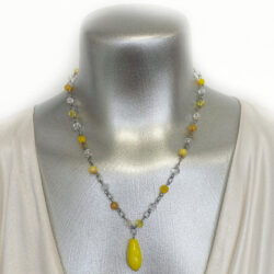 Sunny Days - Seventies Soul - Beaded Pendant Necklace